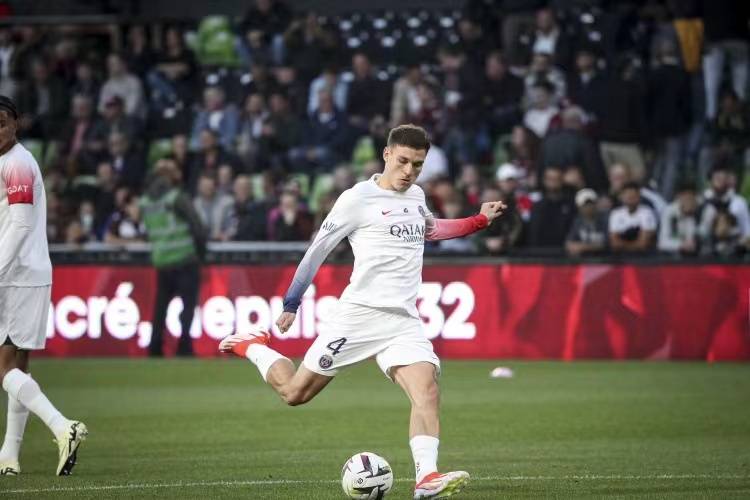 威廉希尔官网-曼联门将成为尤文图斯引援目标，转会传闻升温