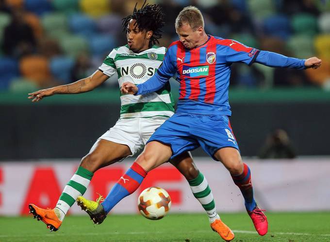 威廉希尔app-佛罗伦萨客场不敌对手，遭遇连败境况