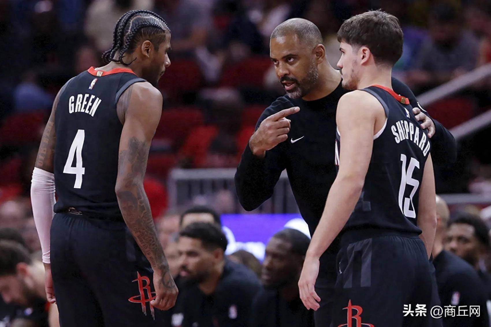 英国威廉希尔-火箭悲情失利，球员情绪低落