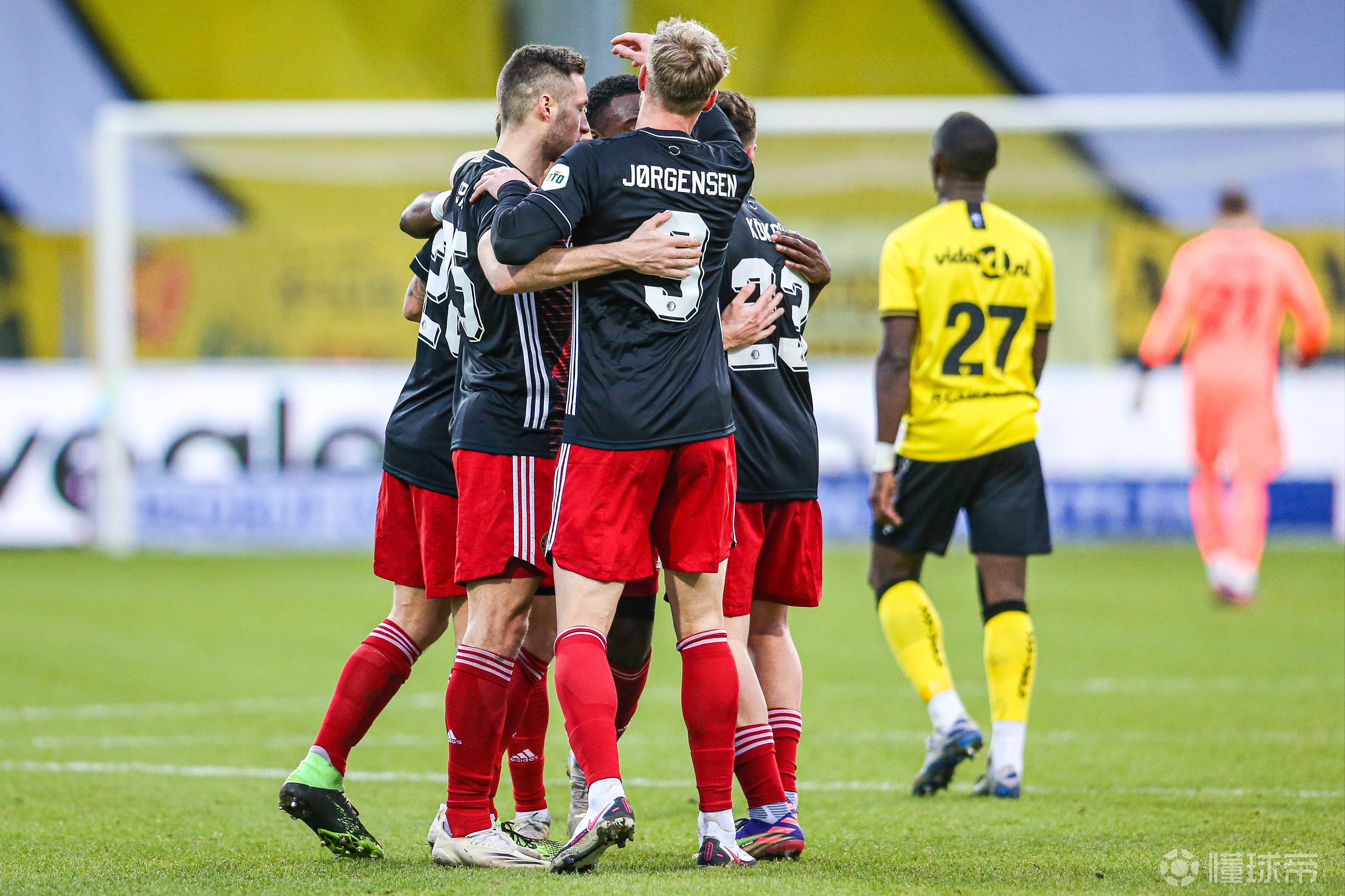 阿贾克斯大胜一仗,成功推进下一轮 阿贾克斯大胜一仗,成功推进下一轮