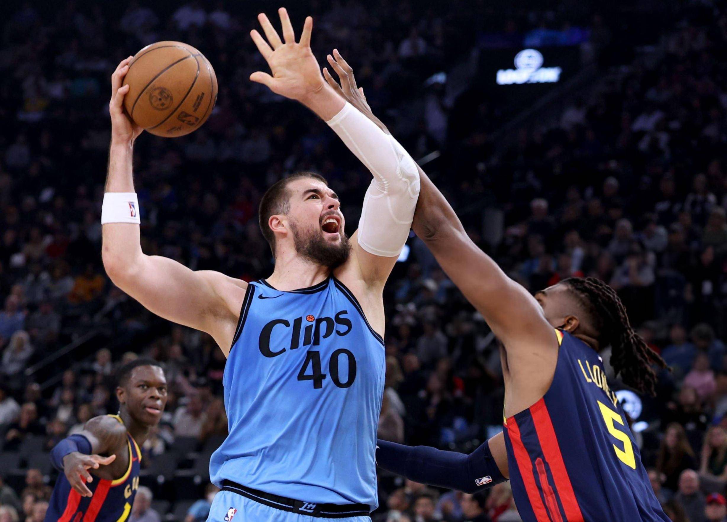 威廉希尔中文站-快船内线得分稳定，取得五连胜