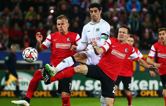 威廉希尔中文站-萨斯索罗客场逼平强敌，积分榜位置保持不变