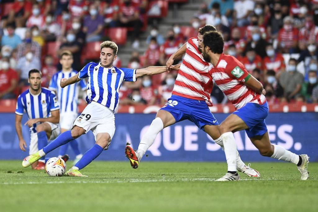 威廉希尔官网-格拉纳达高举高打，迎战激烈比赛