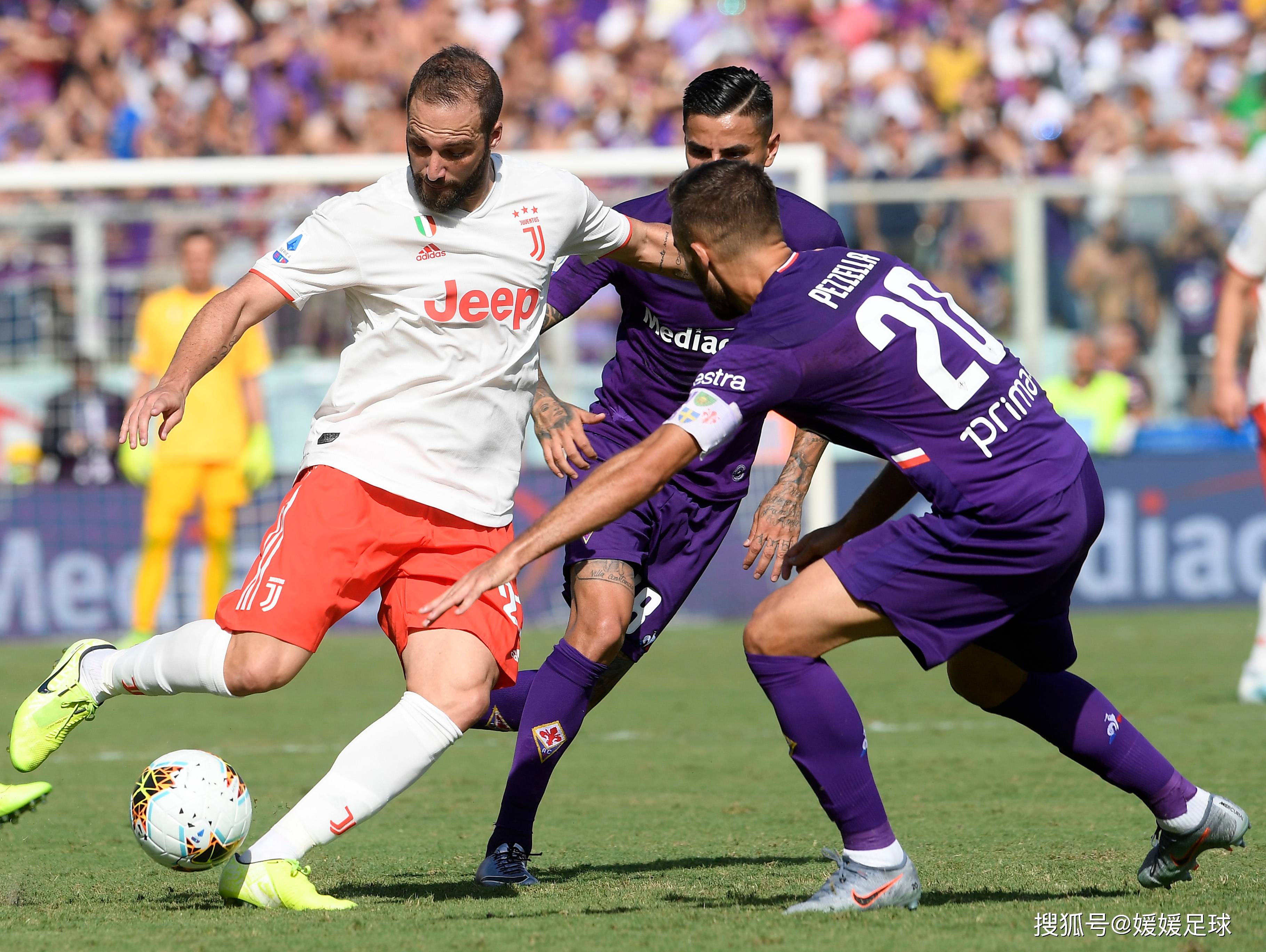 威廉希尔中文站-对决强劲，足球明星齐聚赛场