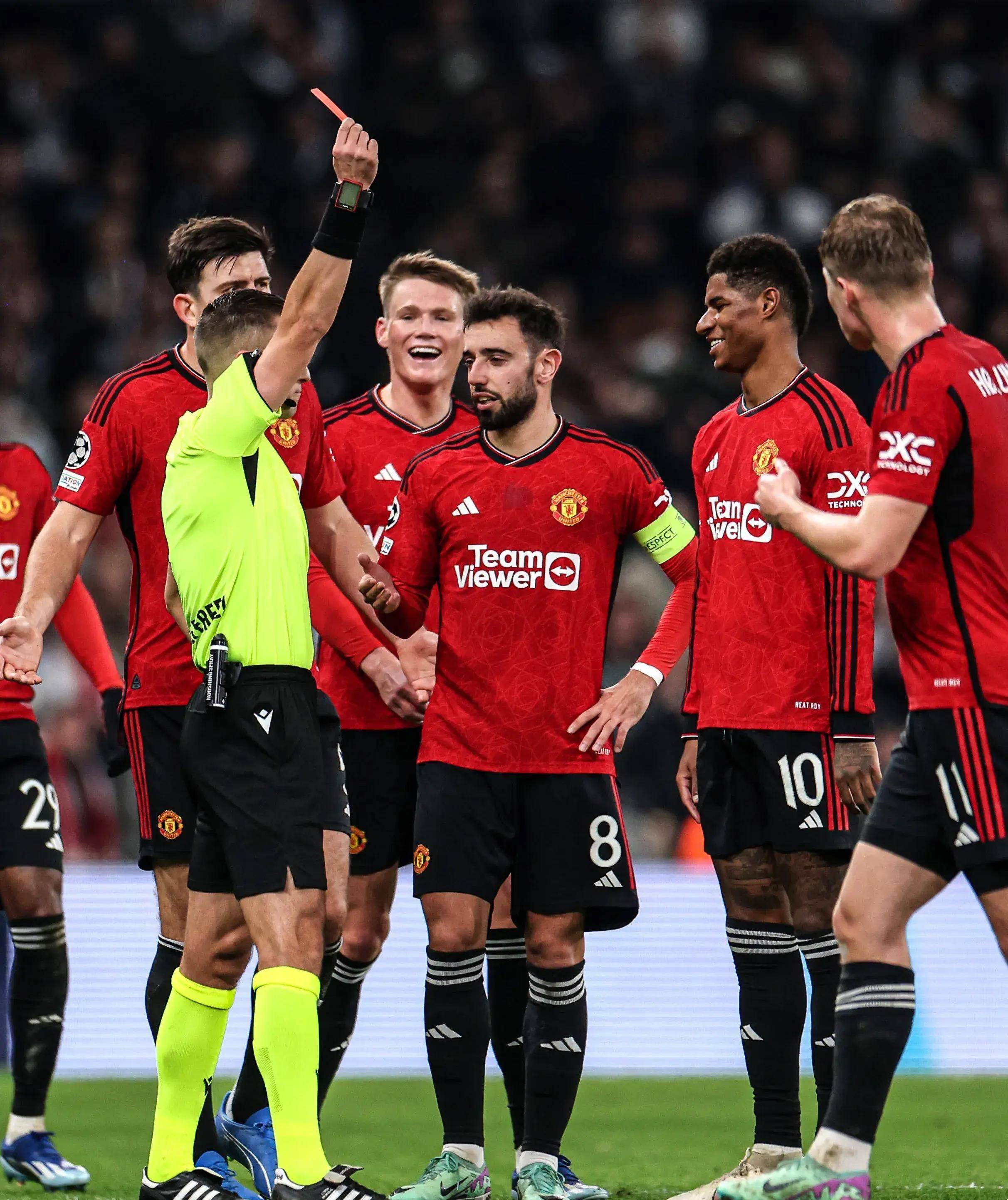 曼联在主场保持不败，取得重要胜利