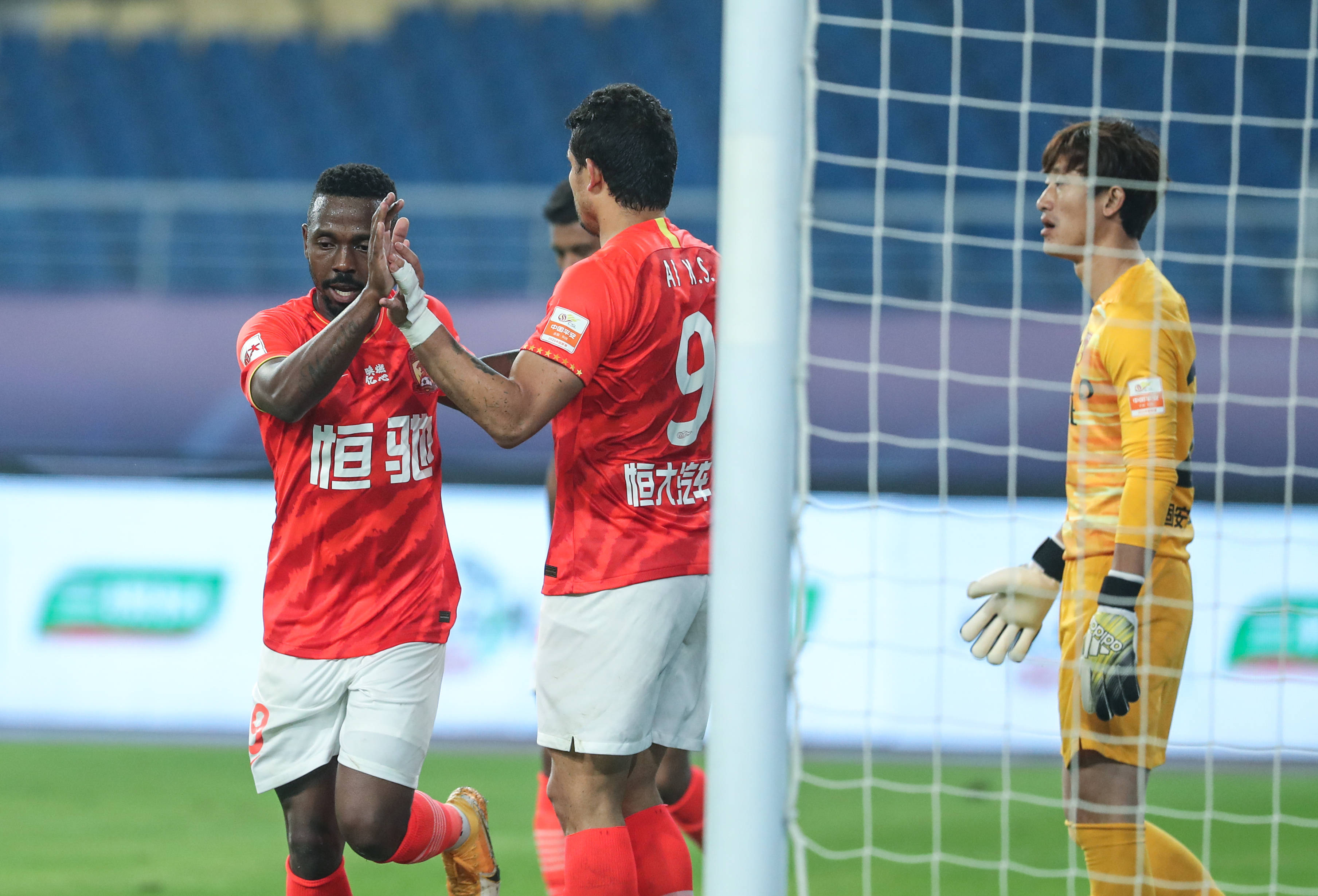 英国威廉希尔-全线压制反击得手，大比分击败对手