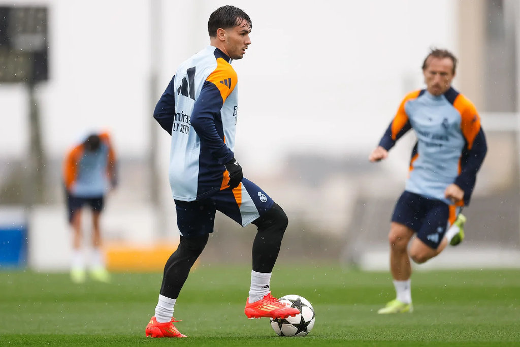 英国威廉希尔-球队表现出色,备战冠军对决