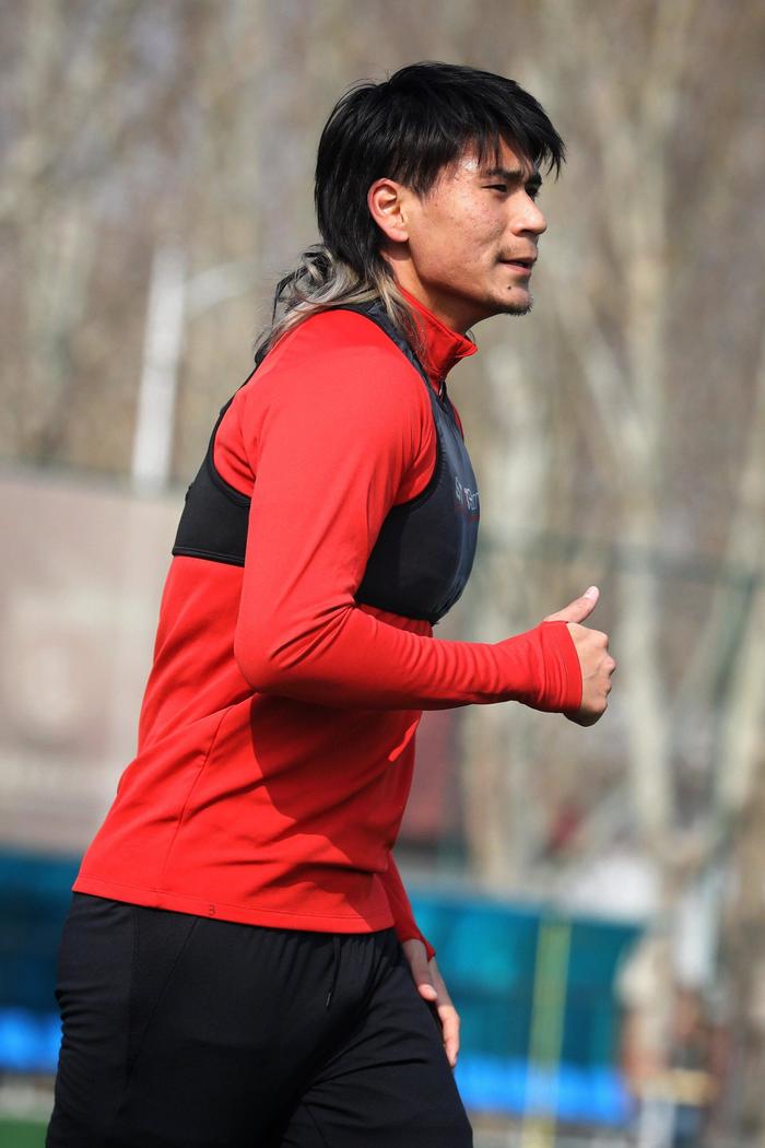 威廉希尔中文站-重庆力帆训练积极备战，全员出动备战新一赛季