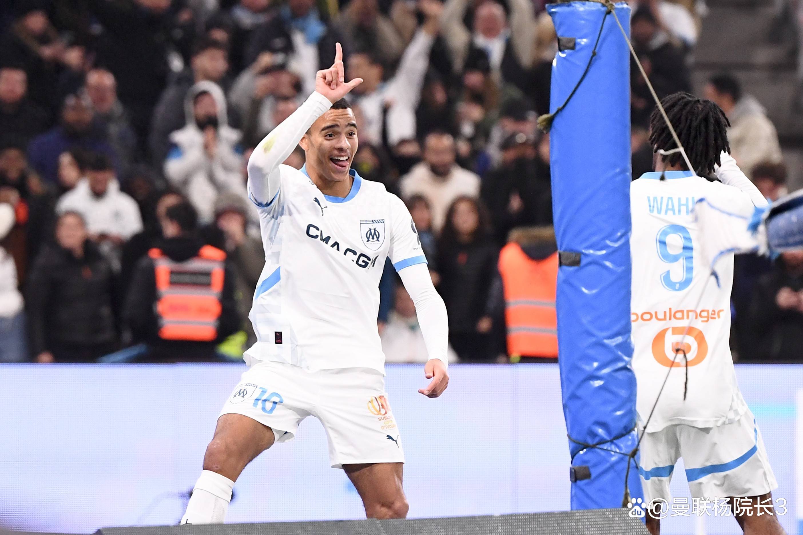 威廉希尔官网-水晶宫球员在新赛季中崭露头角,备受瞩目