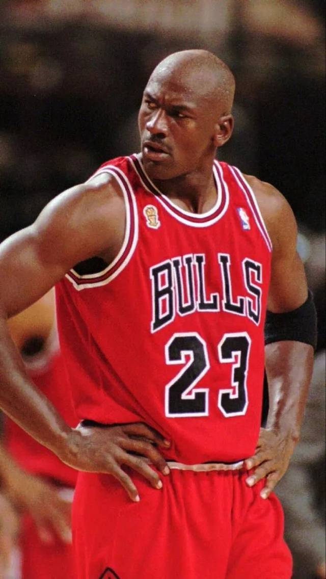 威廉希尔app-公牛队新赛季表现出色，球队备战迎接新挑战