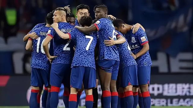 上海申花主场战胜武汉卓尔，全取三分