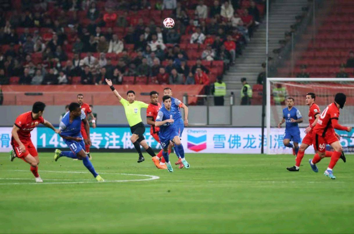 英国威廉希尔-恒大外援梅开二度，帮助球队继续领跑中超积分榜