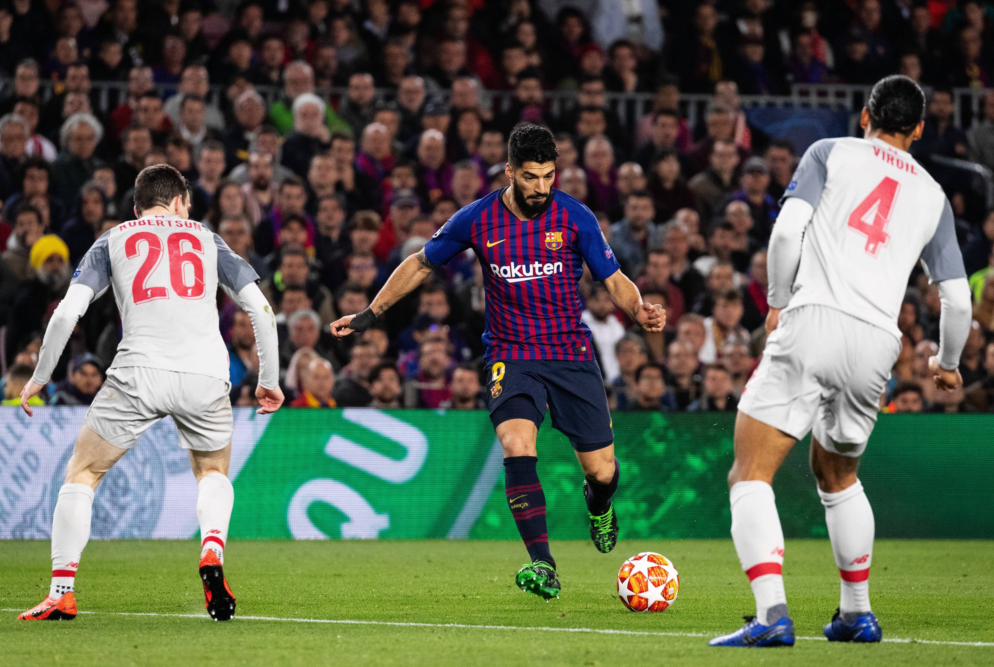 巴塞罗那大比分取胜,继续领跑小组 巴塞罗那大比分取胜,继续领跑小组