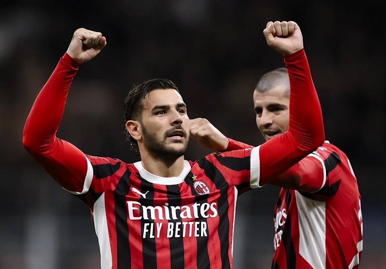 勒沃库森队在对局中踢出精彩球赢得胜利