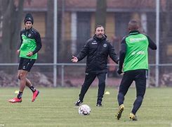 汉诺威96走出低谷,取得胜利势头 汉诺威96走出低谷,取得胜利势头