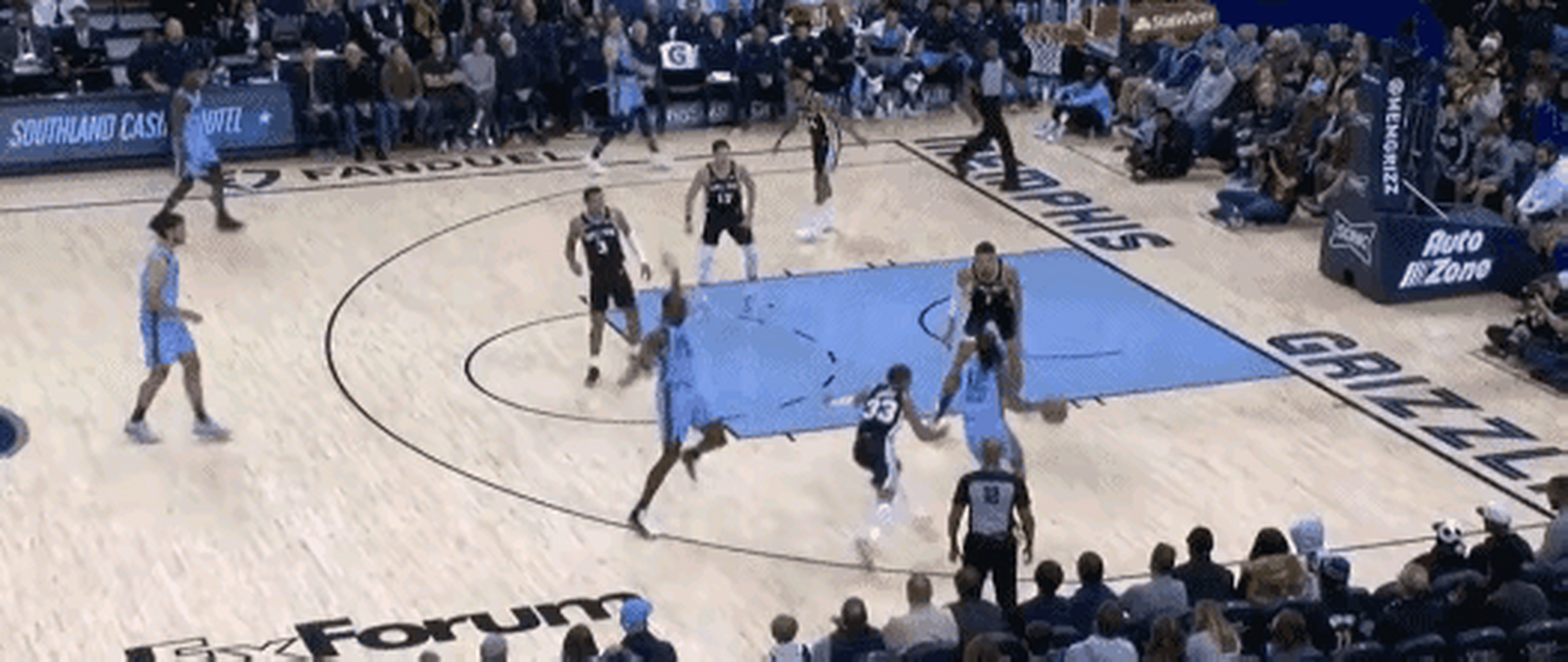 灰熊主场擒马刺，莫兰特抢断绝杀胜利