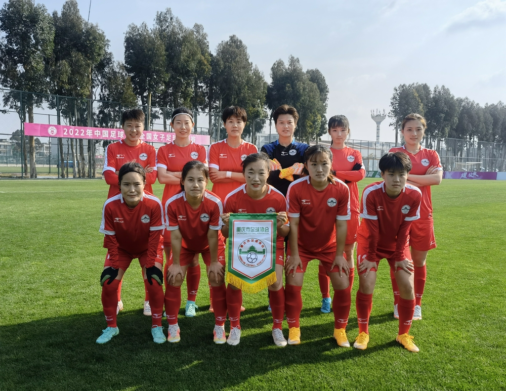 劲爆的足球竞技，女性选手展现无限魅力！