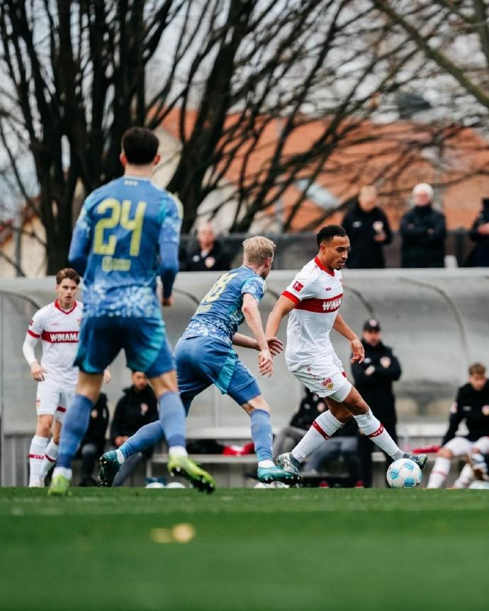 英国威廉希尔-阿贾克斯将迎战尤文图斯的巅峰对抗