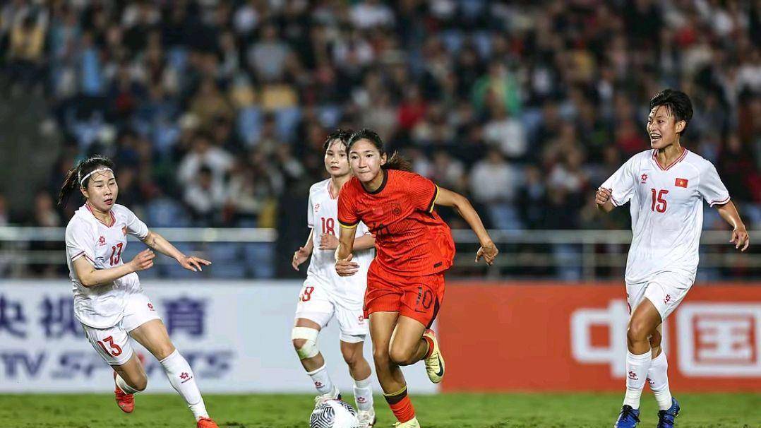 英国威廉希尔-荷兰女足球员受邀参加国际比赛，备战