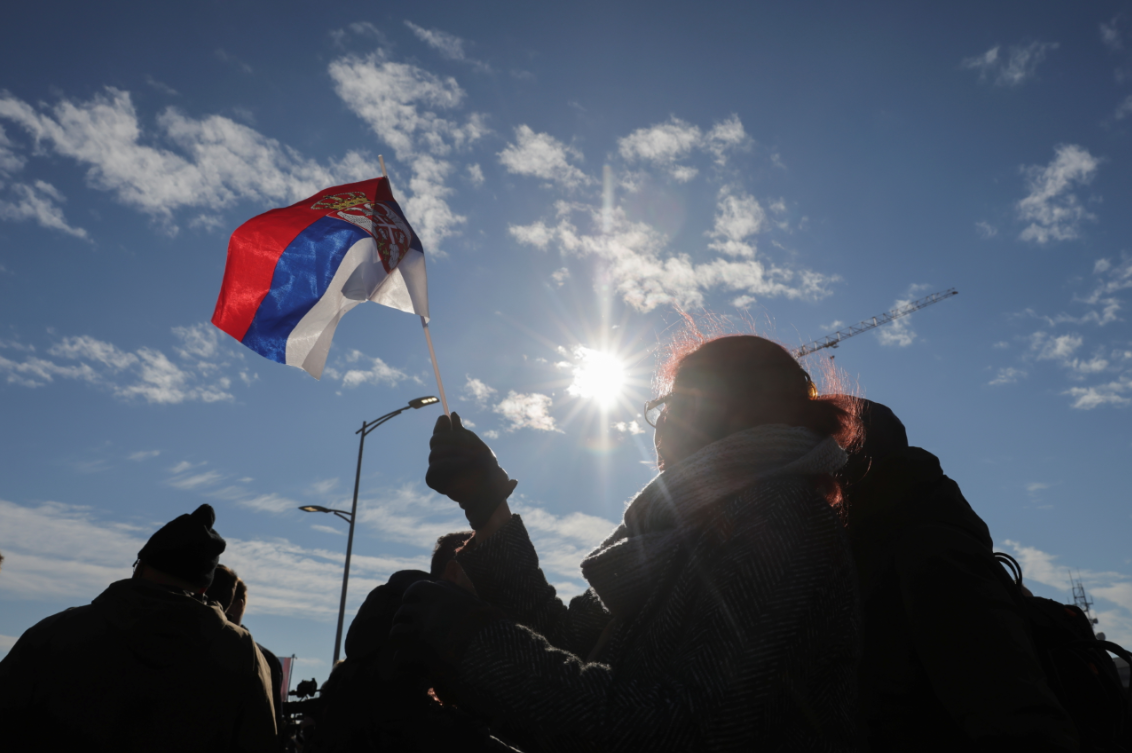 威廉希尔官网-塞尔维亚队向克罗地亚队发起冲击，寻求突破