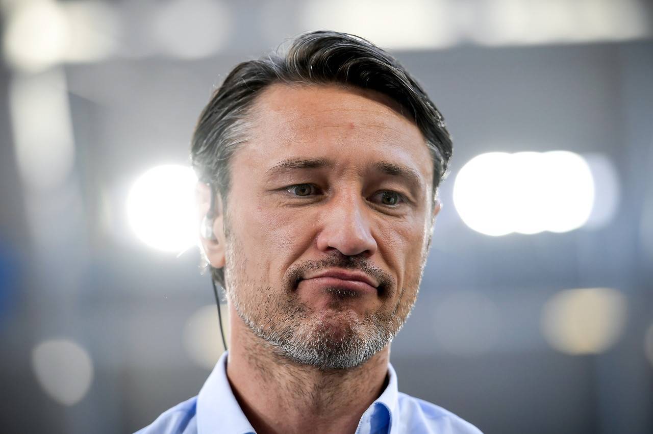 荷兰对阵保加利亚：科瓦奇射门得分