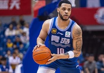 青岛男篮外援高效发挥，屡创记录