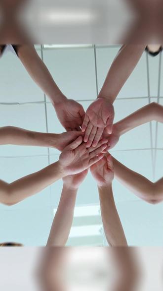 捷克国家队披荆斩棘，为晋级世界杯勇往直前