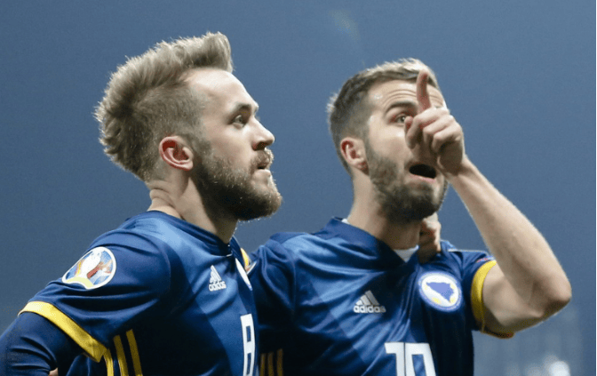 意大利3-0战胜波黑，豪取积分