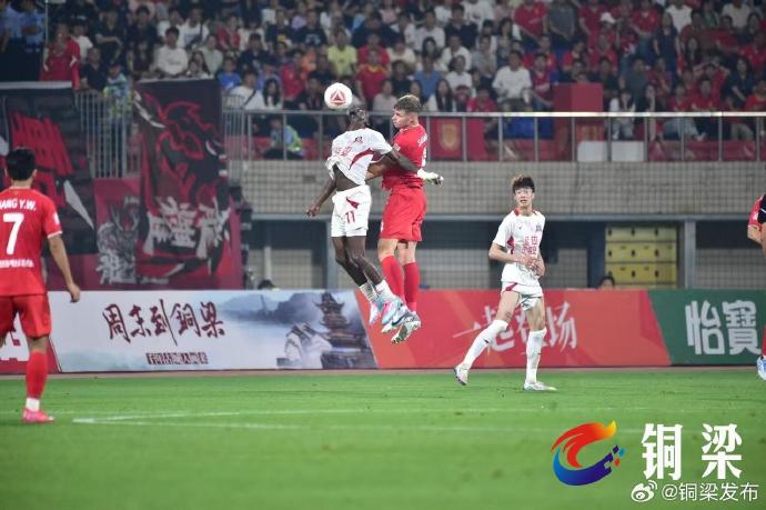 国内足协联赛战况激烈,国家队备战势如破竹 国内足协联赛战况激烈,国家队备战势如破竹