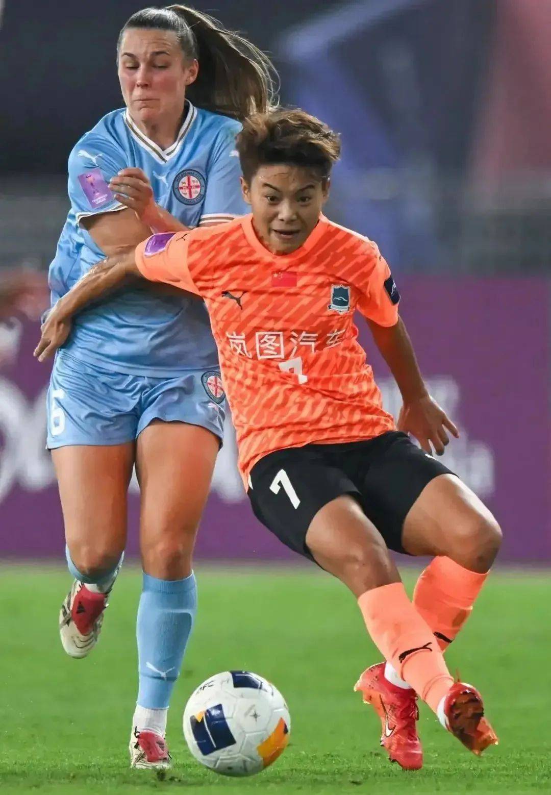 威廉希尔官网-激情燃烧：女足比赛华丽巅峰对决
