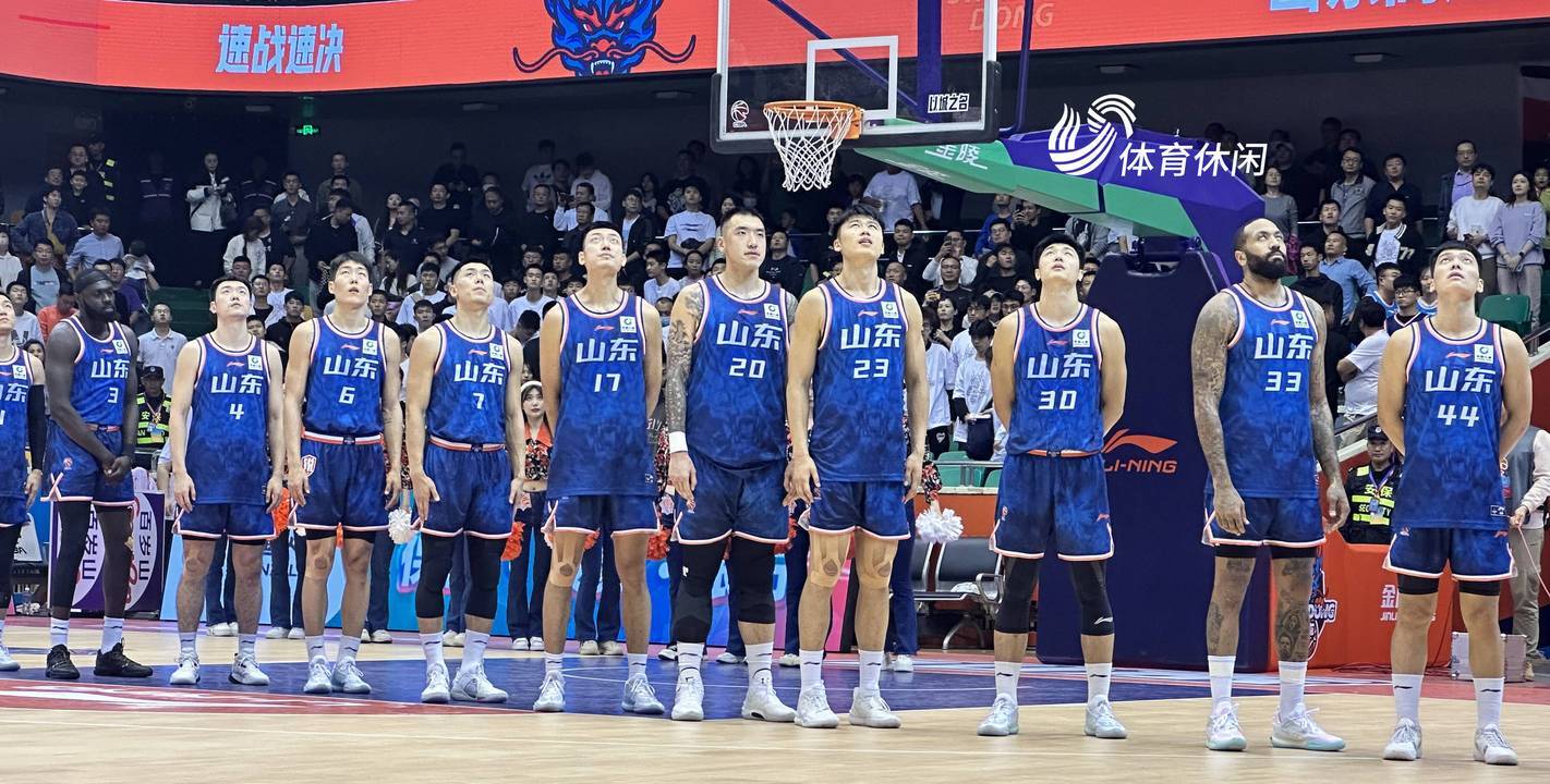 湖北男篮取得胜利,士气高涨继续前进 湖北男篮取得胜利,士气高涨继续前进