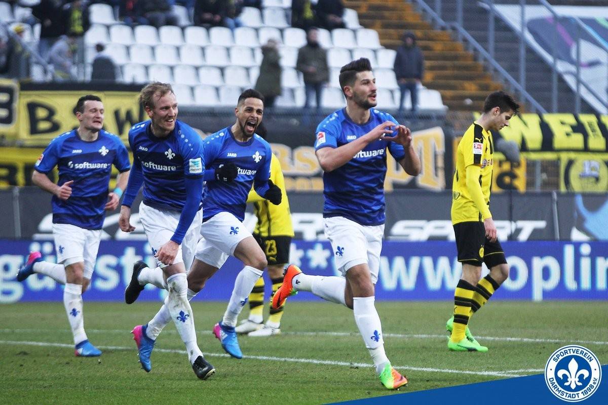 威廉希尔官网-弗赖堡客场挑战成功，斩获宝贵三分