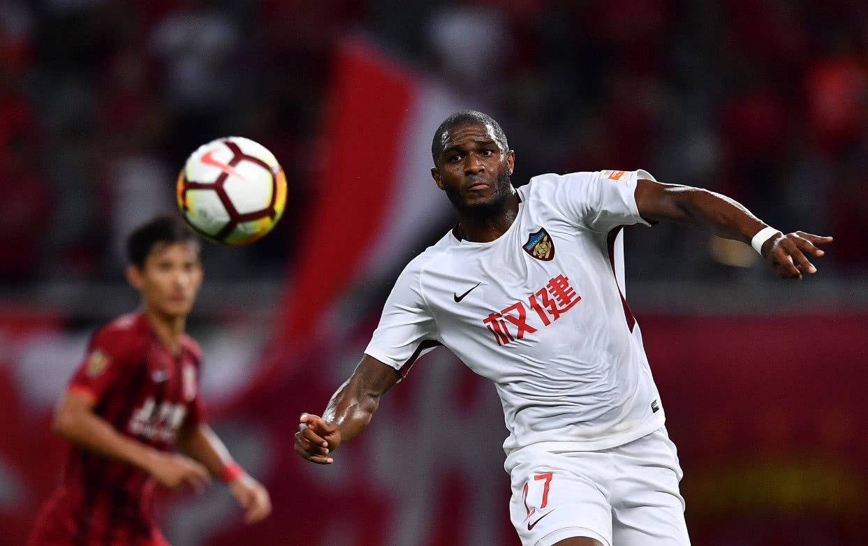 英国威廉希尔-梗火队主场告捷，士气高涨时刻