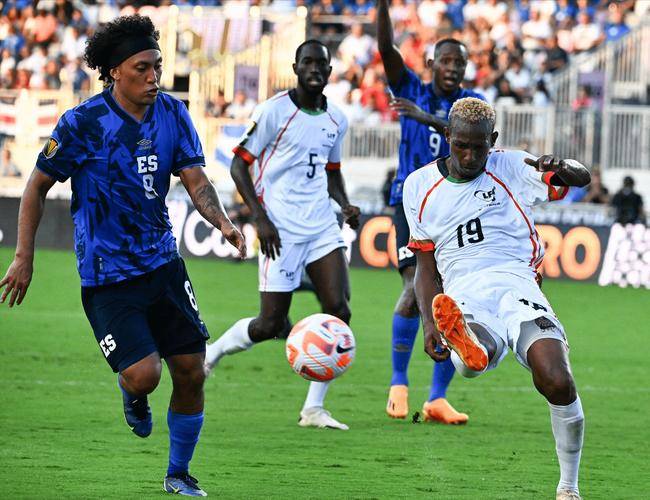 哥斯达黎加边锋一箭定江山波斯尼亚国家队