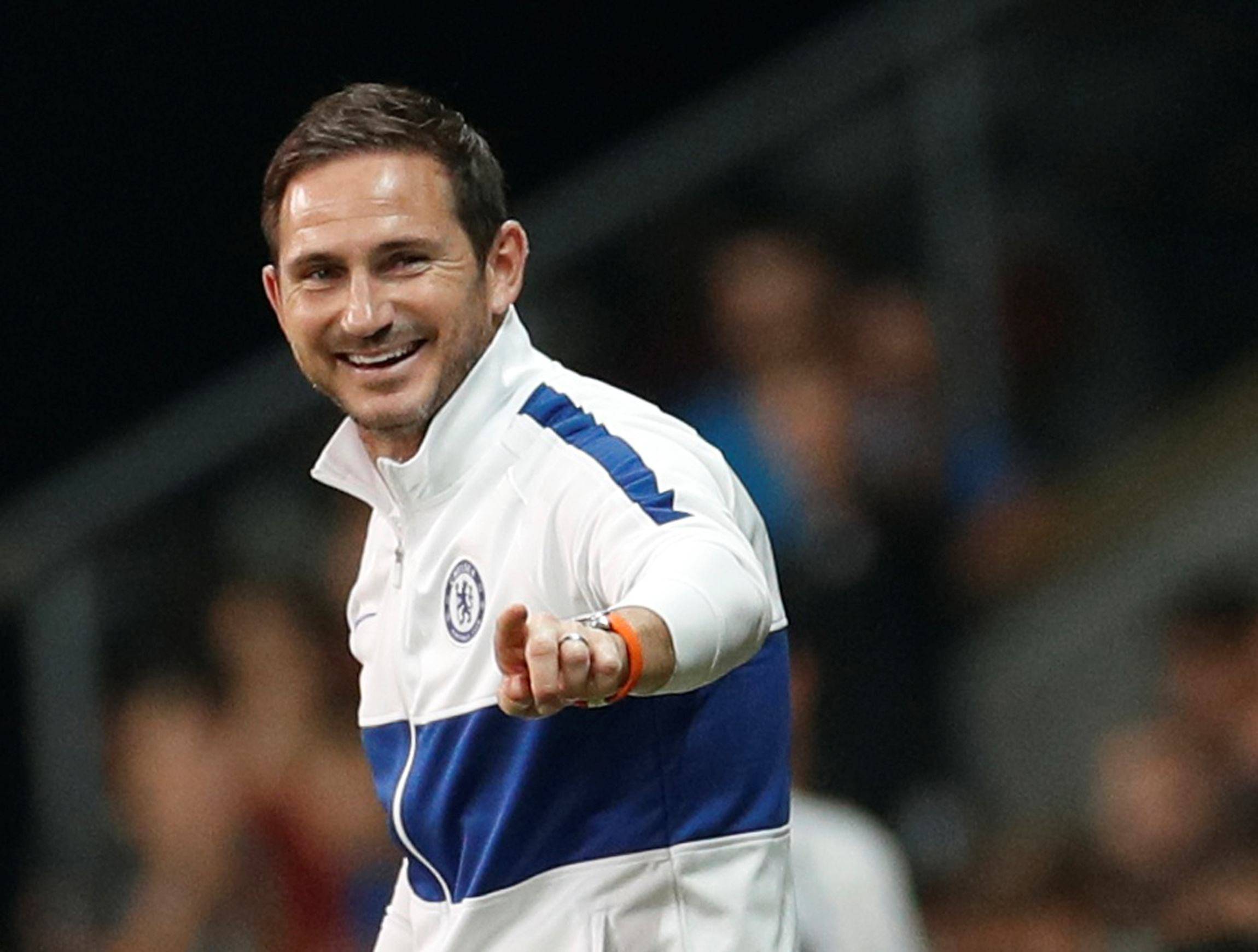 威廉希尔官网-谢周三队连战连胜，球队士气高昂