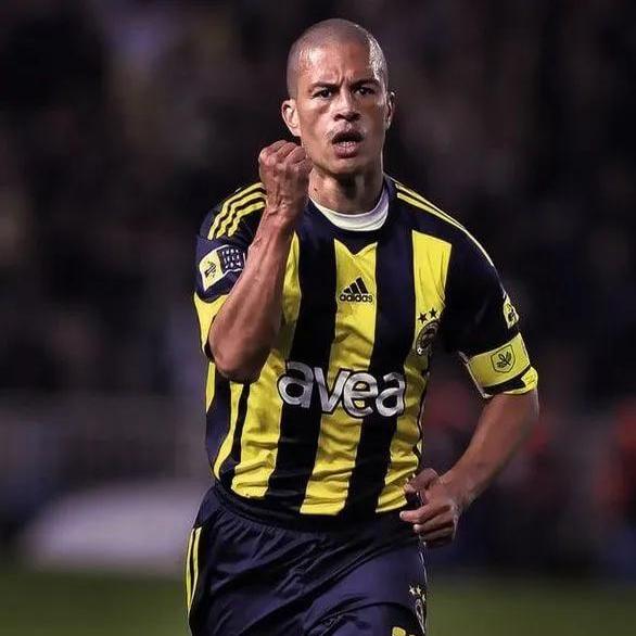 足球传奇：巴西球王回顾辉煌职业生涯