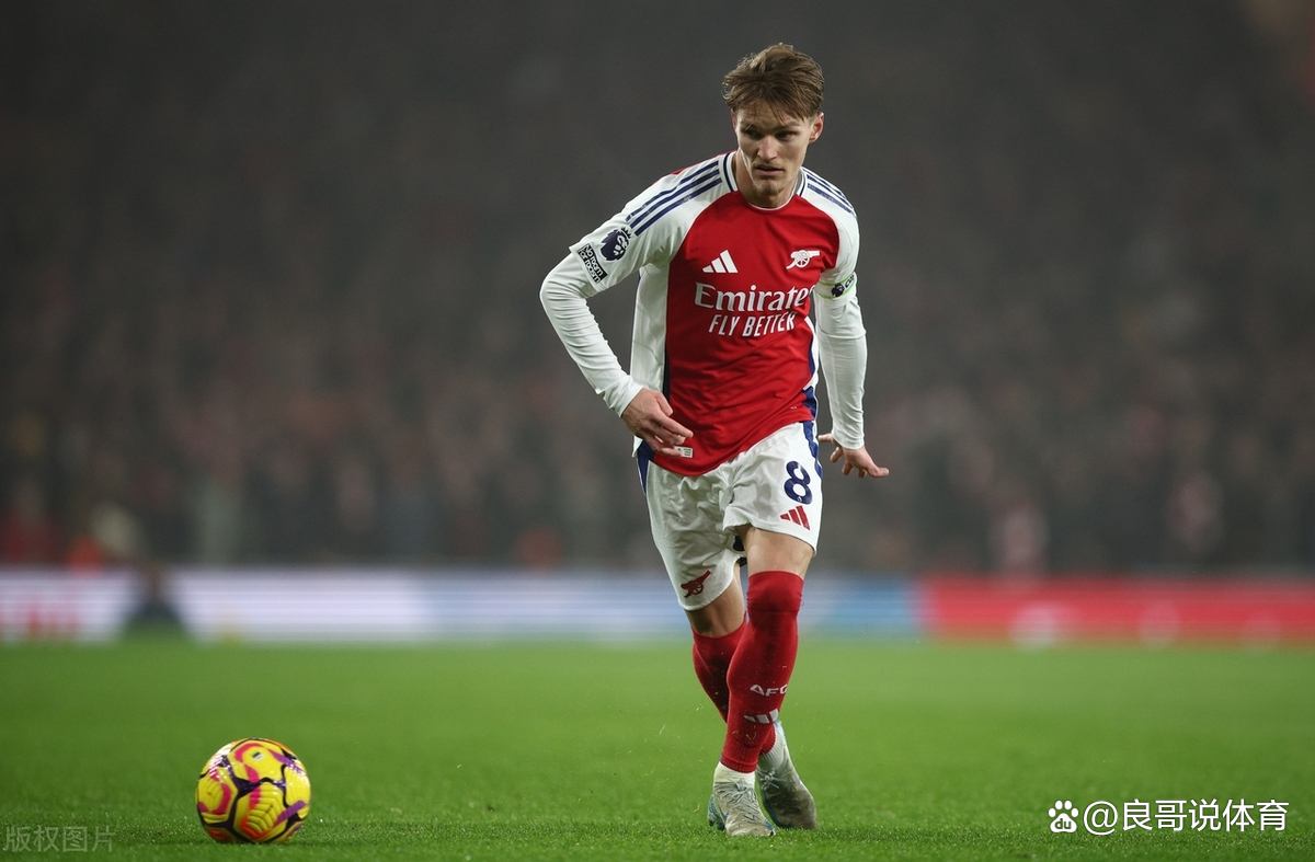 阿森纳后卫希伊表现神勇，球队客场不敌热刺