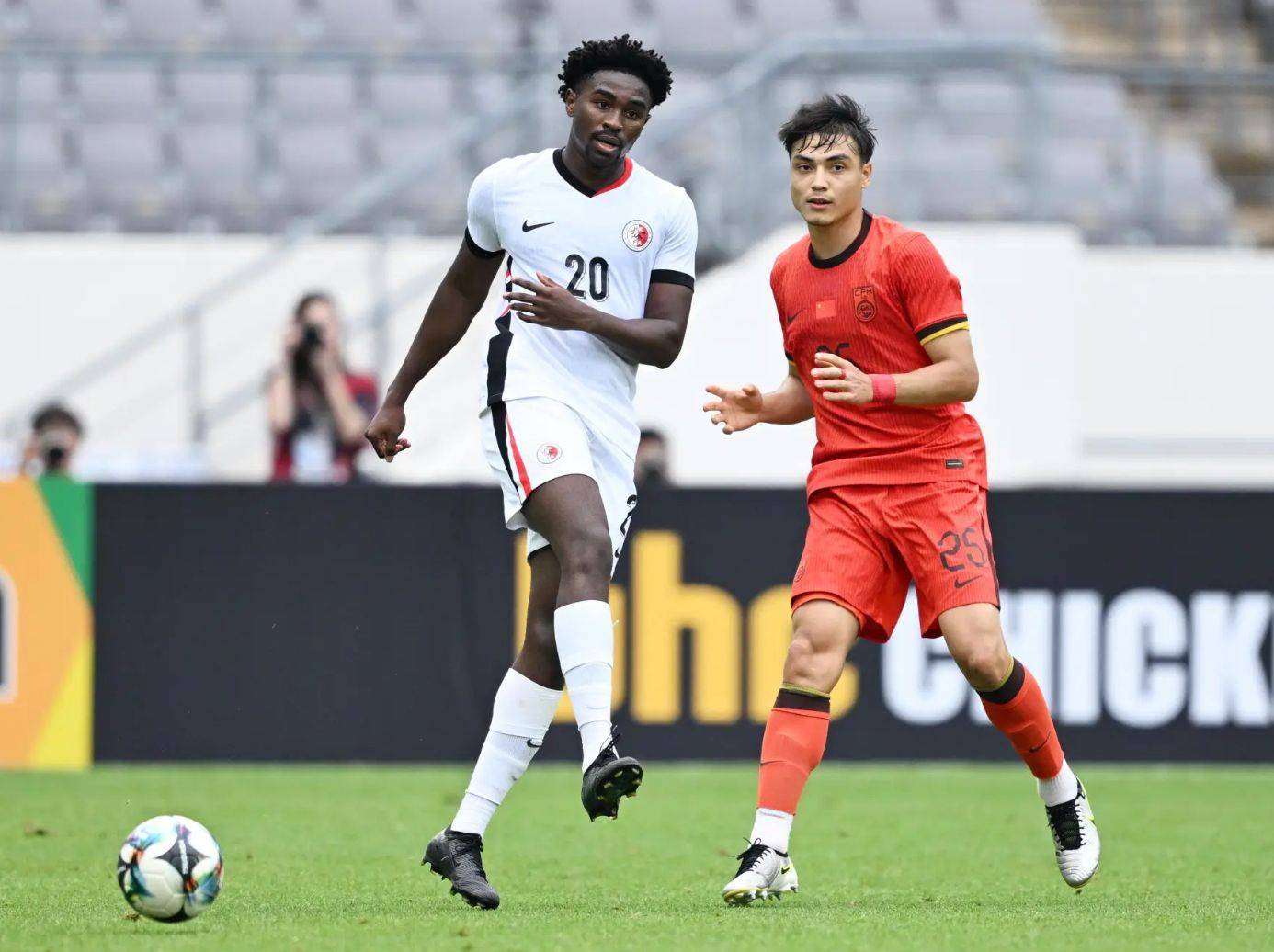 里尔阵中年轻天才迎来职业生涯新起点