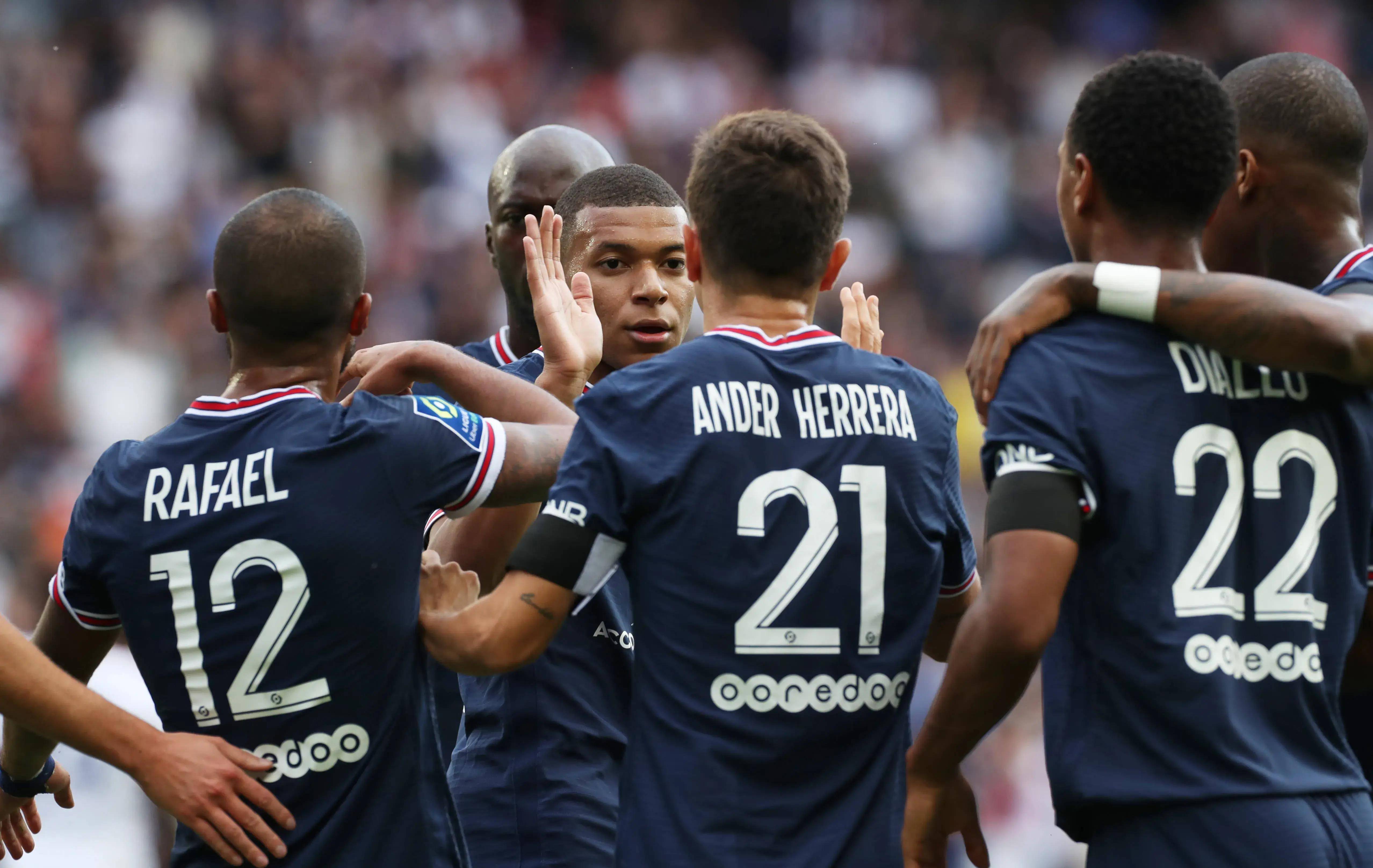 威廉希尔官网-巴黎圣日耳曼主场大胜，法甲霸主强势表现