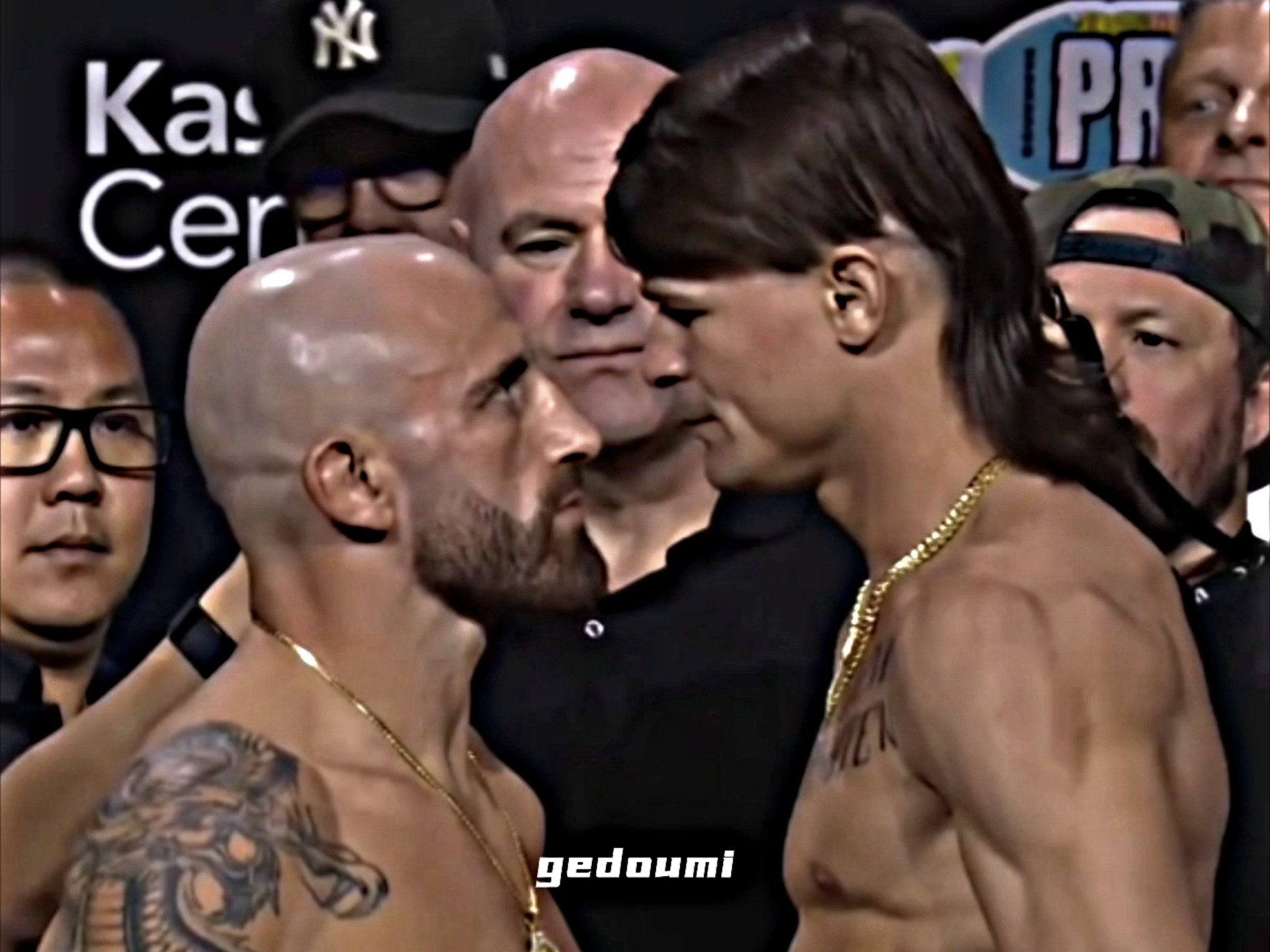 威廉希尔中文站-法国拳击选手重拳击倒对手，赢得冠军