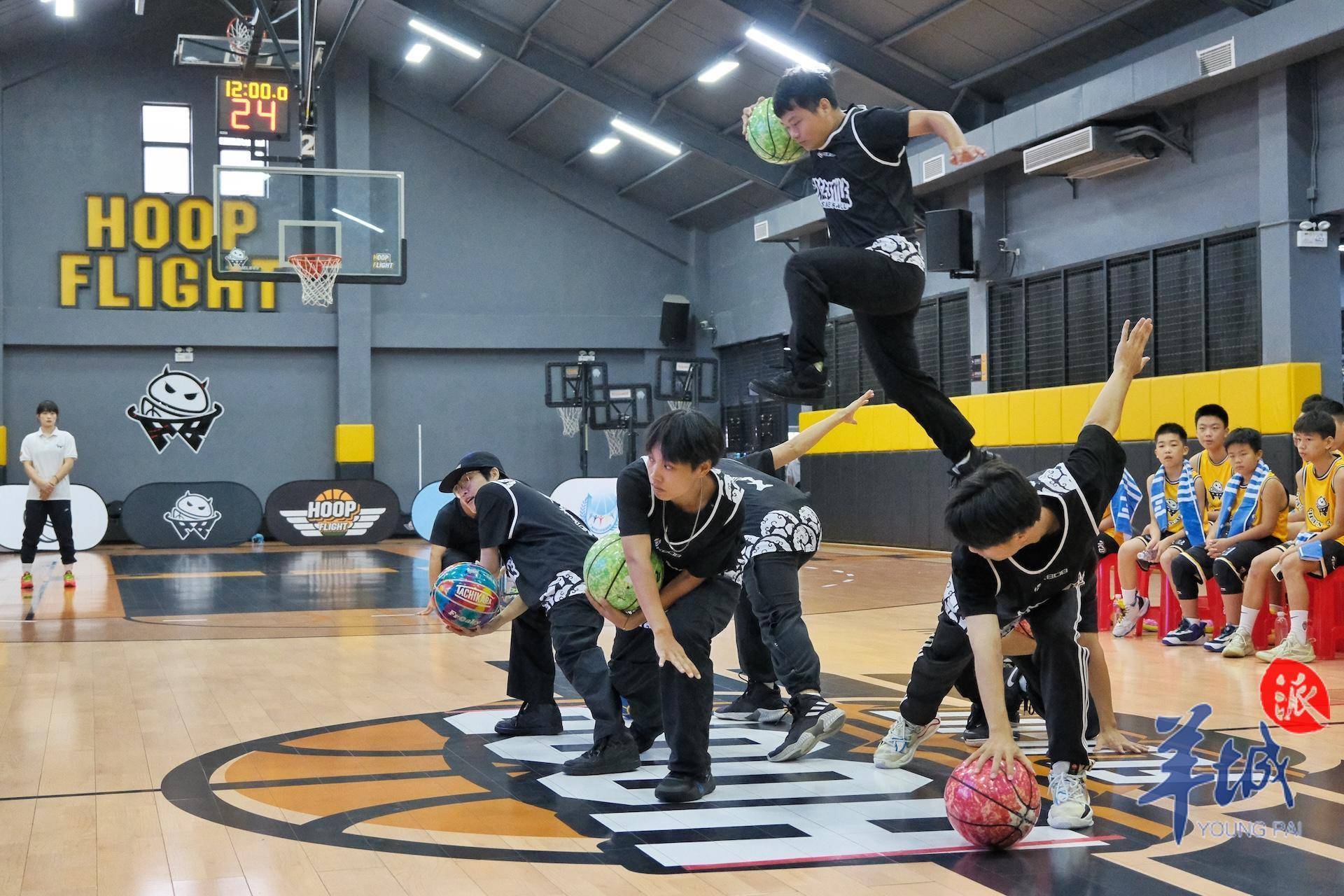 篮球俱乐部开设了新的训练营活动
