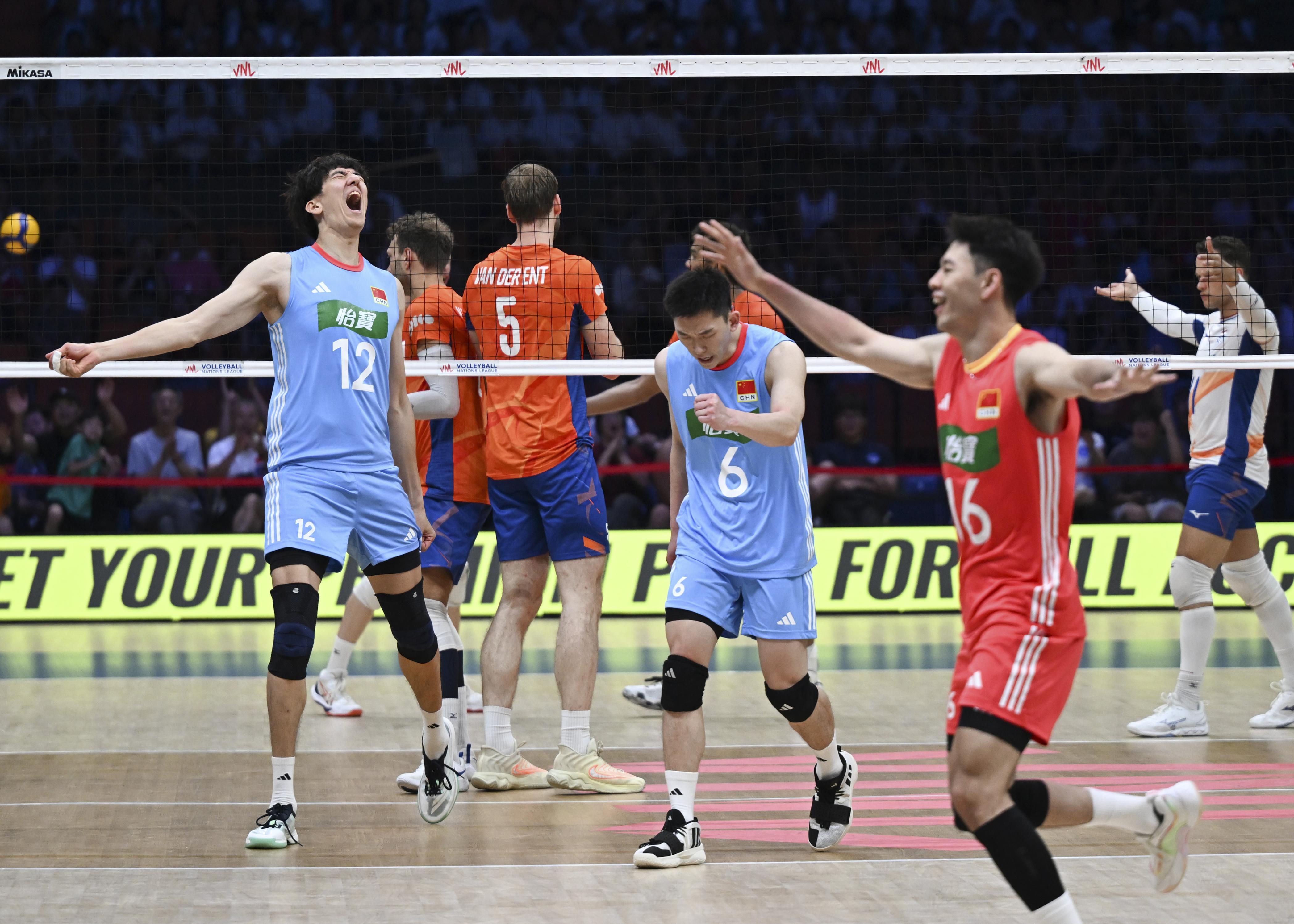 英国威廉希尔-东亚篮球挑战赛决赛逼近，四强对决精彩不容错过