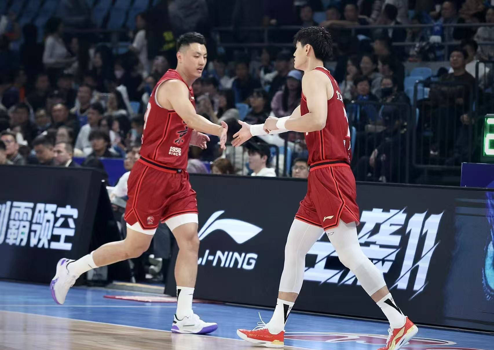 东亚篮球挑战赛决赛逼近，四强对决精彩不容错过