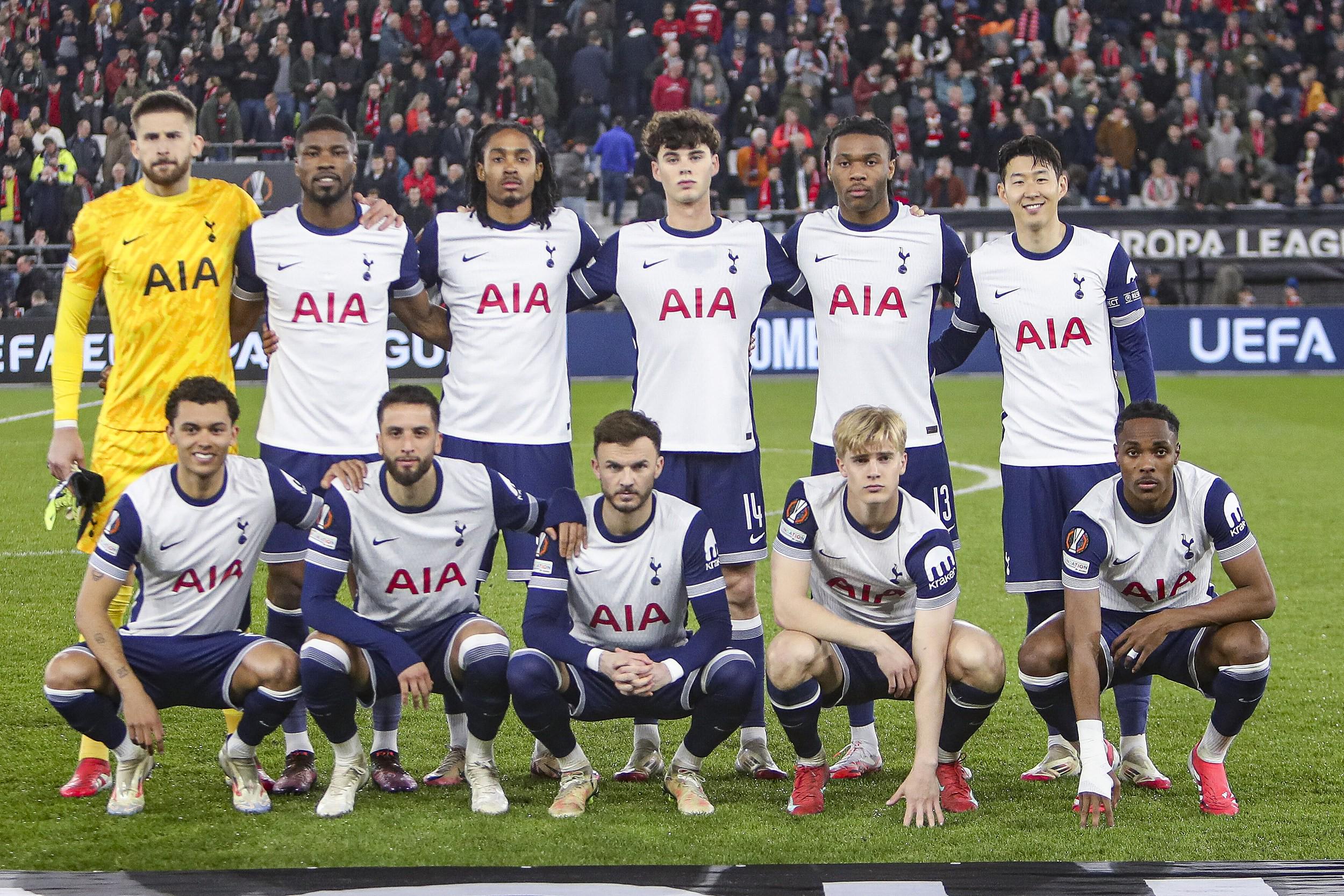 热刺球员训练备战,全队备战准备充足 热刺球员训练备战,全队备战准备充足