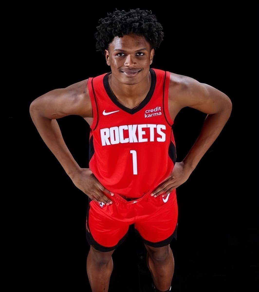 火箭核心主动缺阵，球队临危受命逆袭成功