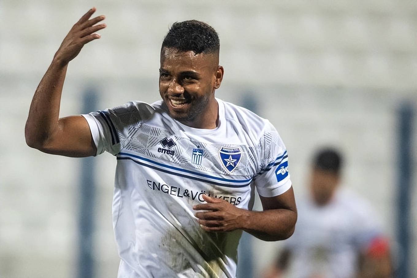 英国威廉希尔-哥伦比亚天才边锋赞叹德甲比赛水平，期待与顶尖球队对决