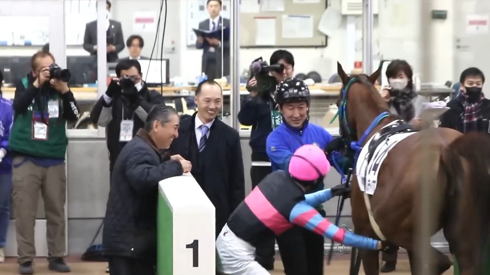 英国威廉希尔-东京首胜队员积极训练，最终取得胜利