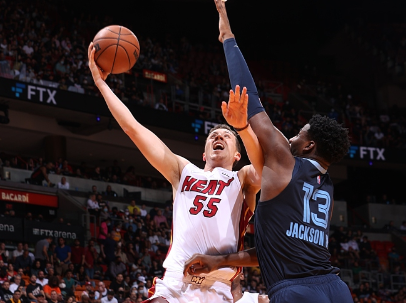 英国威廉希尔-灰熊崭新战术打破僵局，豪取连胜