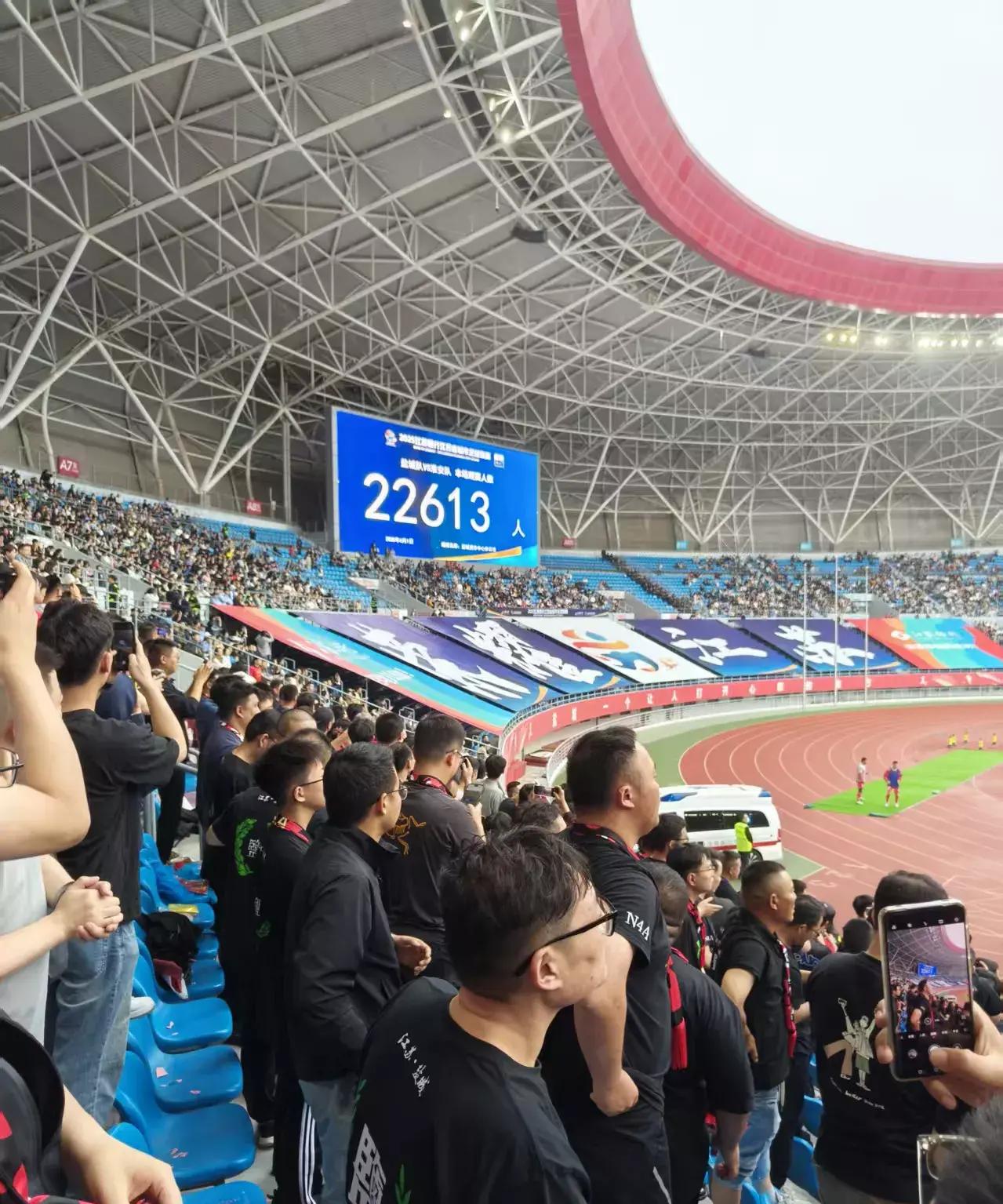 英国威廉希尔-比赛引发热潮，球迷热情高涨