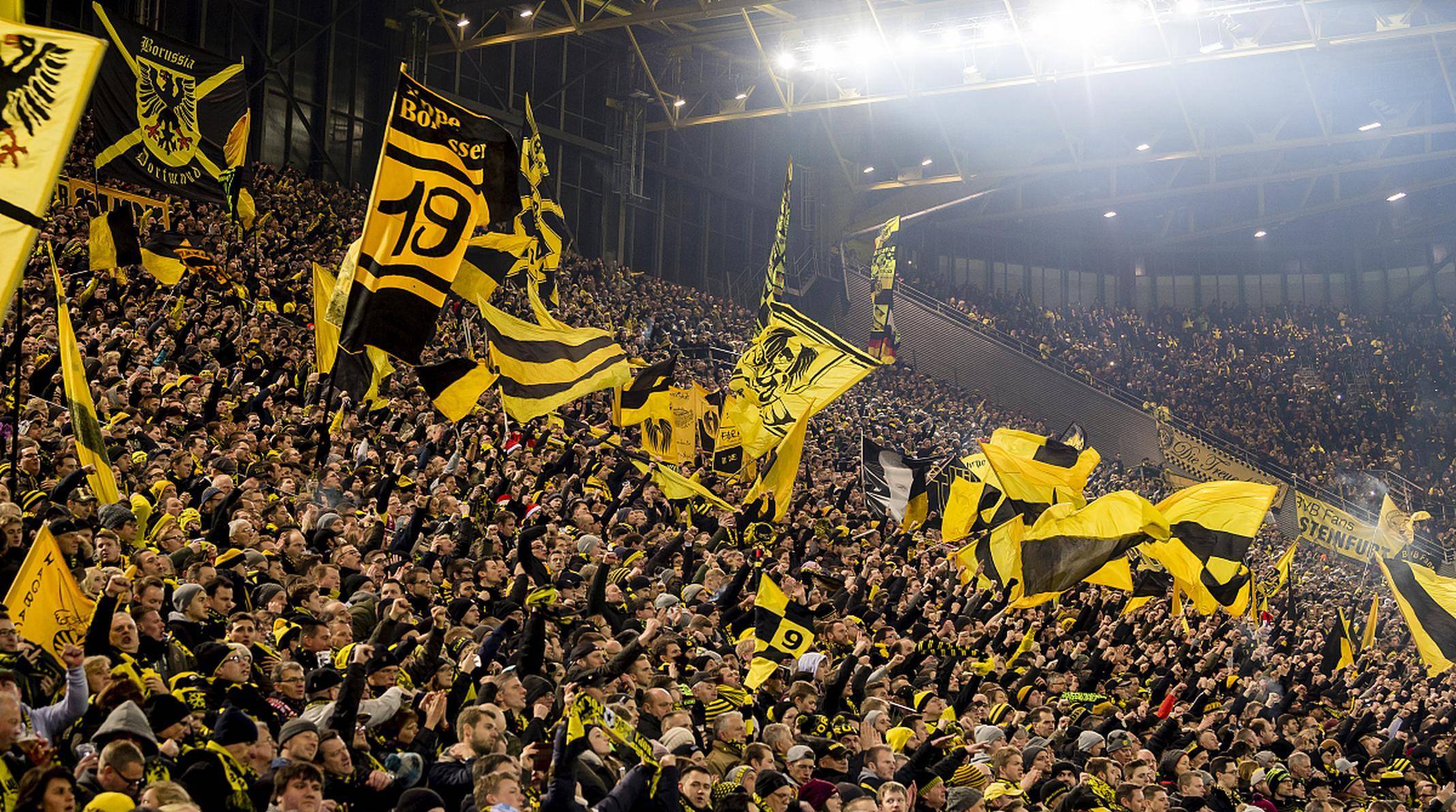 多特蒙德队尽显实力赢得胜利 多特蒙德队尽显实力赢得胜利